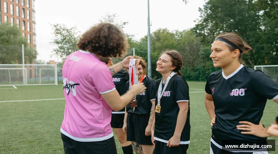 每一份汗水，都是荣誉的证明！